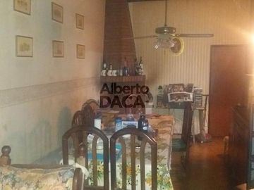 Casa en Venta en 452/ 21a y 21c City Bell - Alberto Dacal Propiedades
