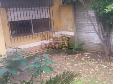 Casa en Venta en 452/ 21a y 21c City Bell - Alberto Dacal Propiedades