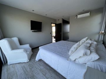 Casa en Alquiler- Barrio Residencial 1 Lote 619 de Costa Esmeralda - Excelente ubicacion