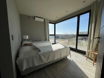 Casa en Alquiler- Barrio Residencial 1 Lote 619 de Costa Esmeralda - Excelente ubicacion