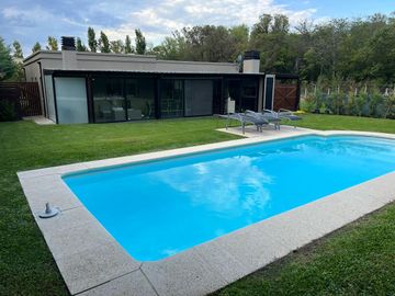 Casa en venta en Pilar Del Este