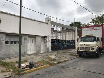 Galpon en Venta en 37/3 y 4 La Plata - Alberto Dacal Propiedades