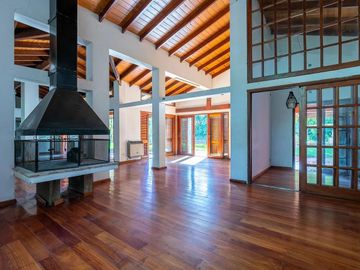 Casa en Venta en 28/443 y 446 City Bell - Alberto Dacal Propiedades