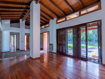 Casa en Venta en 28/443 y 446 City Bell - Alberto Dacal Propiedades
