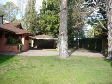 Casa en Venta en 28/443 y 446 City Bell - Alberto Dacal Propiedades