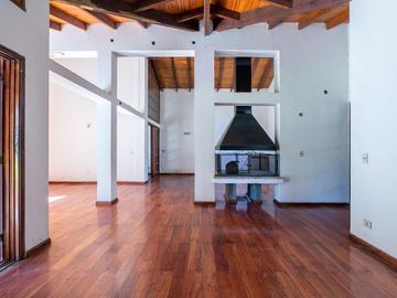 Casa en Venta en 28/443 y 446 City Bell - Alberto Dacal Propiedades