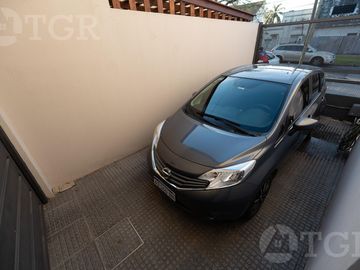 Casa en venta en Lomas de Zamora con excelente ubicación en dos plantas