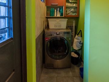 Casa en venta en Lomas de Zamora con excelente ubicación en dos plantas