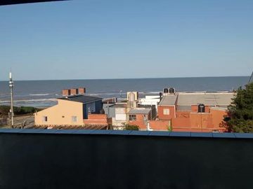 Departamento en venta - 2 Dormitorios 1 Baño - 65Mts2 - Santa Teresita
