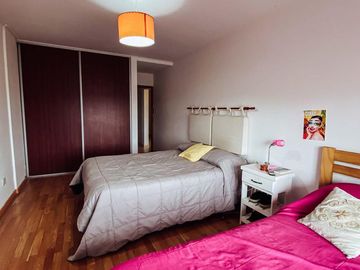 Departamento en venta - 2 Dormitorios 1 Baño - 90 mts2 - La Plata