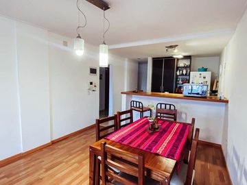Departamento en venta - 2 Dormitorios 1 Baño - 90 mts2 - La Plata