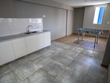 Venta Departamento dos dormitorios cochera y baulera Centro Rosario