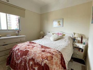 Departamento en venta de 2 ambientes con balcón al frente