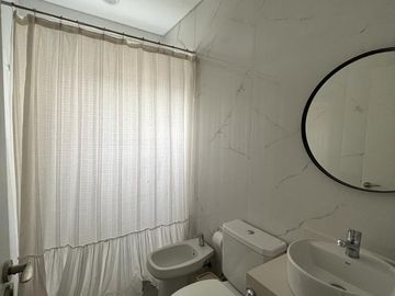 Excelente departamento 2 dormitorios en Townhouse Pilara