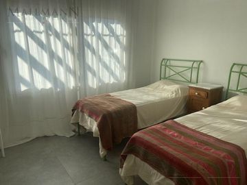 Excelente departamento 2 dormitorios en Townhouse Pilara