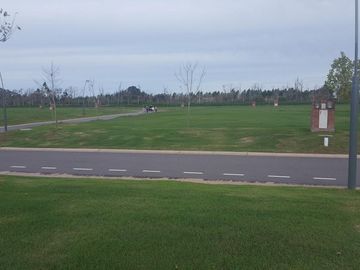 Casa en  Venta 5 Ambientes Puertos del lago Barrio Riberas-Escobar-Maschwitz