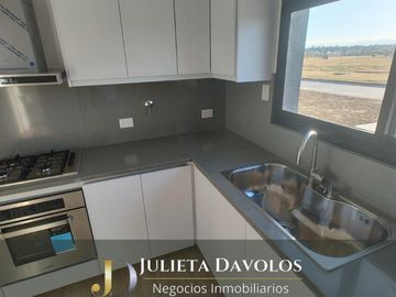 Casa en  Venta 5 Ambientes Puertos del lago Barrio Riberas-Escobar-Maschwitz