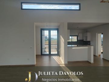 Casa en  Venta 5 Ambientes Puertos del lago Barrio Riberas-Escobar-Maschwitz