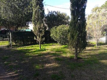 Casa venta - 3 dormitorios 1 baño - 136  mts2 - Etcheverry