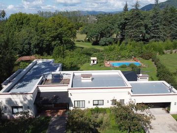 Lindisima Casa en Club Privado  Finca La Montaña