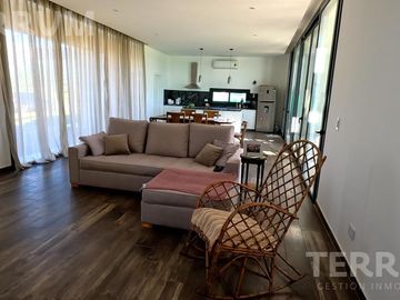 CASA VENTA CANNING BARRIO TERRALAGOS