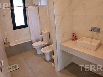 CASA VENTA CANNING BARRIO TERRALAGOS