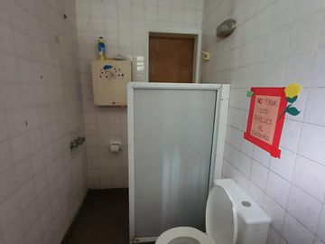 Casa sobre doble lote en Banfield Oeste