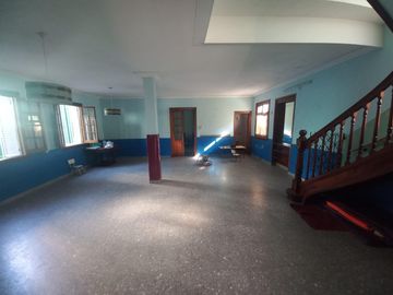 Casa sobre doble lote en Banfield Oeste