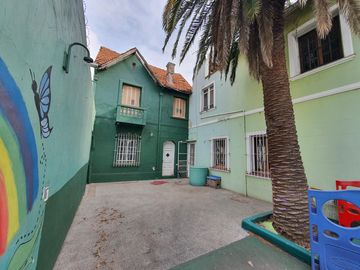 Casa sobre doble lote en Banfield Oeste
