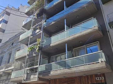 Quirno Costa 1200 piso 3ro - Contrafrente - Monoambiente.