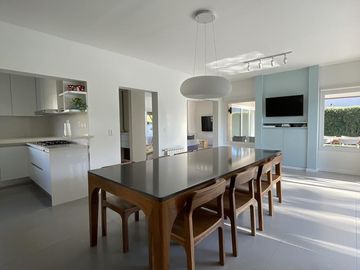Casa en venta 4 amb en barrio cerrado Altos del Sol