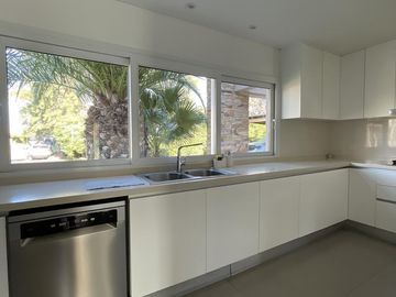 Casa en venta 4 amb en barrio cerrado Altos del Sol