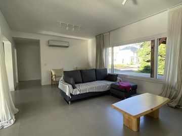 Casa en venta 4 amb en barrio cerrado Altos del Sol