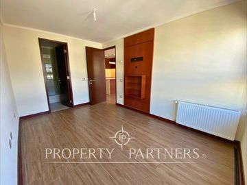 INVERSIONISTA!!! Penthouse de 1D+1B con renta asegurada