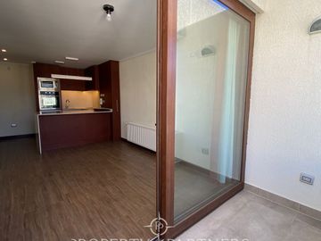 INVERSIONISTA!!! Penthouse de 1D+1B con renta asegurada