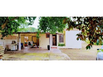 Venta casa quinta con locales Kanasin Mérida Yucatán