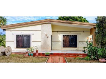 Venta casa quinta con locales Kanasin Mérida Yucatán