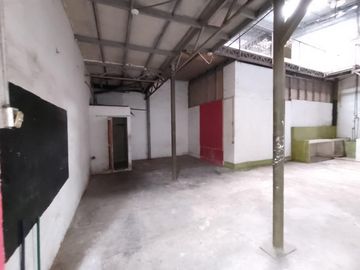 ¡EN VENTA! 4 Locales Comerciales en Iquitos cerca a Plaza 28 de Julio