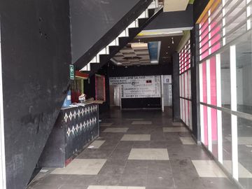 ¡EN VENTA! 4 Locales Comerciales en Iquitos cerca a Plaza 28 de Julio