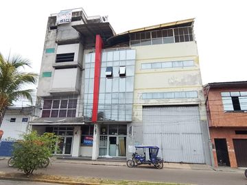 ¡EN VENTA! 4 Locales Comerciales en Iquitos cerca a Plaza 28 de Julio
