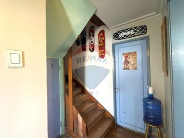 Acogedora y segura casa en pasaje La Reina