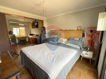 Acogedora y segura casa en pasaje La Reina