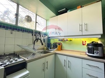 Acogedora y segura casa en pasaje La Reina