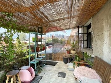Acogedora y segura casa en pasaje La Reina