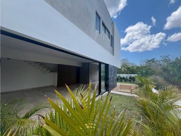 Venta casa nueva Paseos Country Mérida