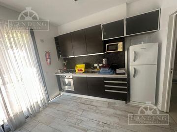 Alquiler Atelier Apto Profesional Amplio 2 Ambientes con Patio en Live Hotel