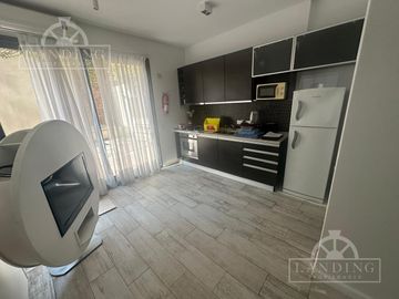 Alquiler Atelier Apto Profesional Amplio 2 Ambientes con Patio en Live Hotel