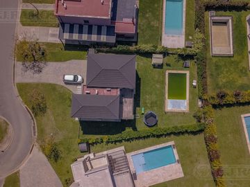 Casa en venta en el Barrio Vistas, Puertos / Escobar