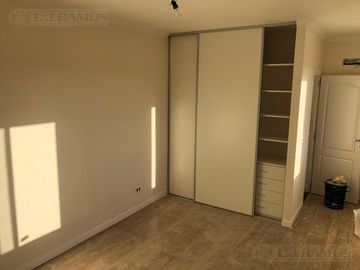 Casa en venta en el Barrio Vistas, Puertos / Escobar