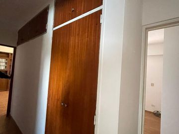 Departamento de 3 ambientes con amplio balcón - Wilde Centro